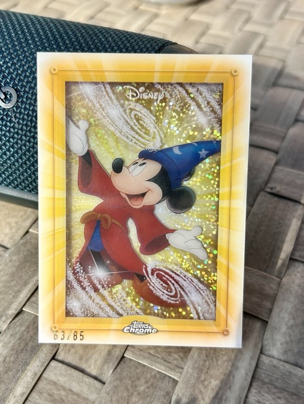 MICKEY MOUSE 💥🐭 MAGICAL MICKEY /85 SUPER SHORT PRINT! 2025 Topps Chrome Disney