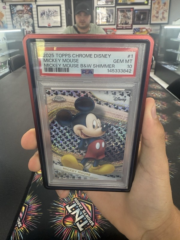 2025 TOPPS CHROME DISNEY MICKEY MOUSE B&W SHIMMER #1 MICKEY MOUSE /101 PSA 10